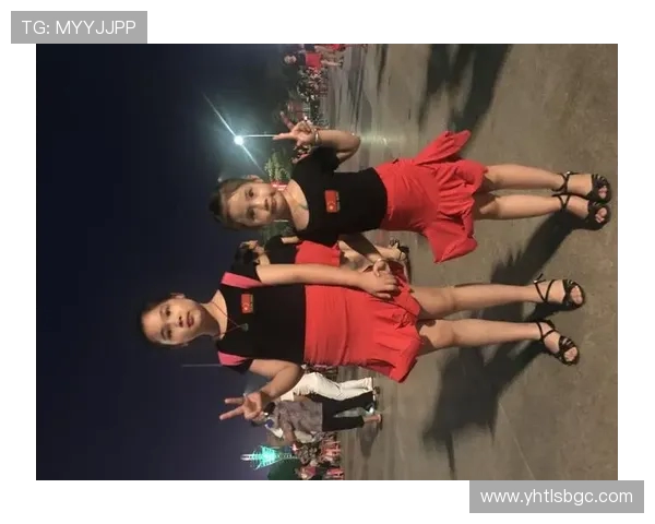 围绕世界足球明星成长历程与巅峰表现的全景深度解析专题报道精华篇